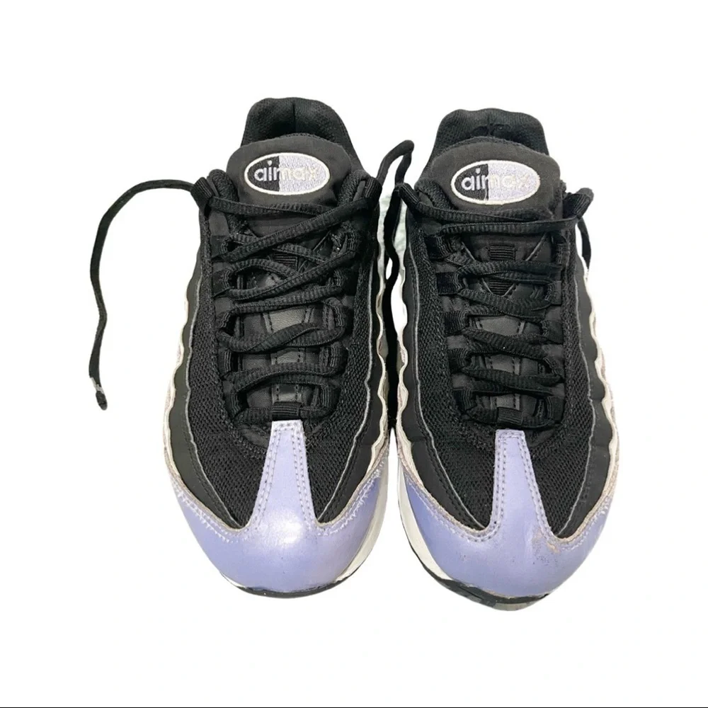 Nike Air Max 95 Black Twilight Pulse. Youth size 4.5 or women size 6